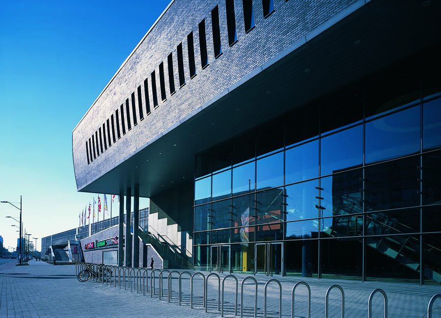 1697645889-halle-5